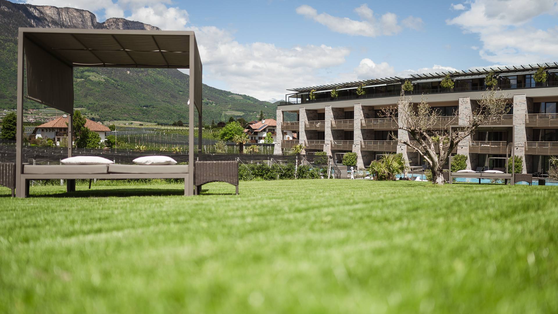 Weinegg, the spa resort in Cornaiano/Girlan on the wine route