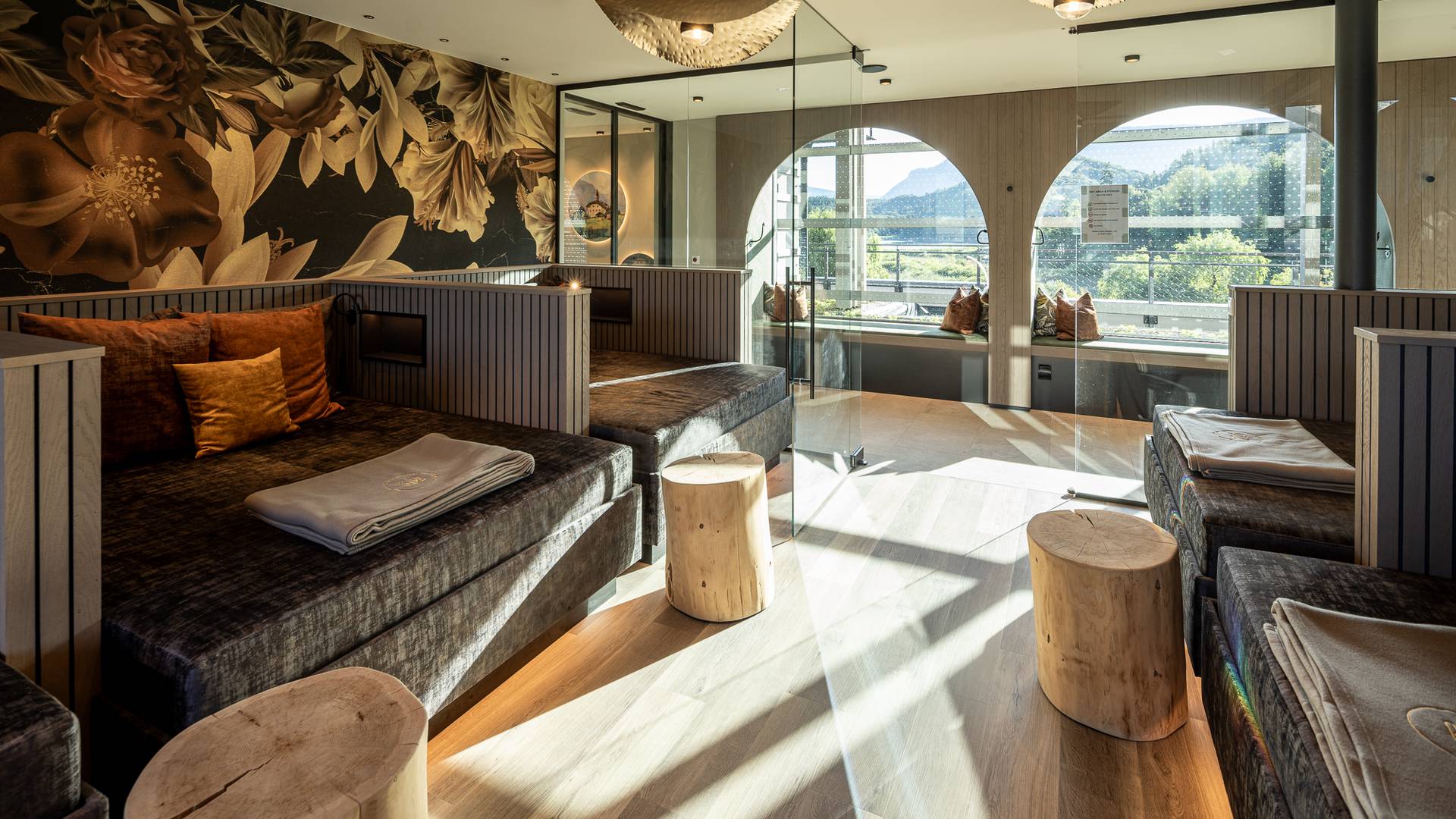 Send your holiday request to Gartenhotel Moser