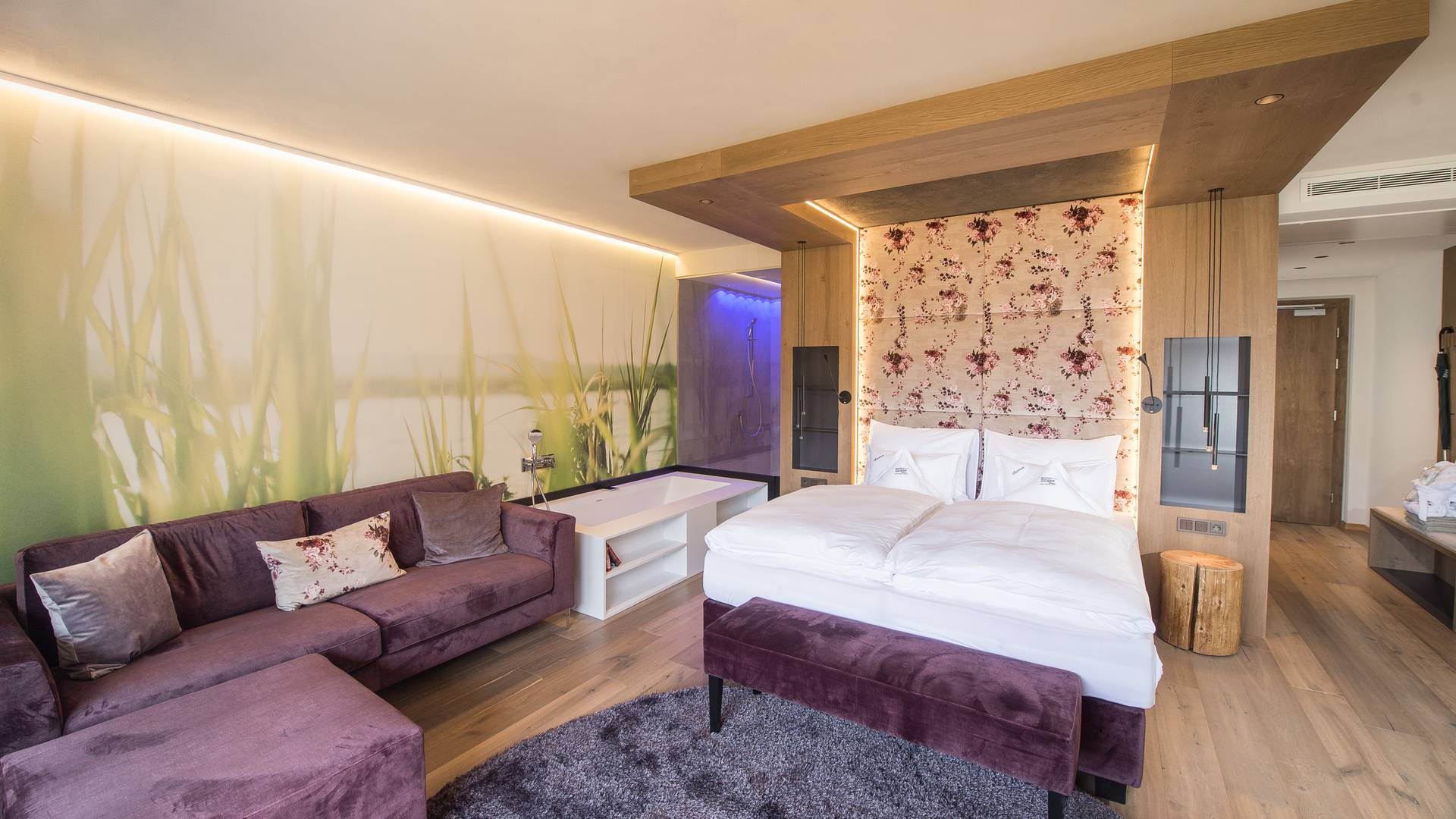 Rooms and suites at Gartenhotel Moser