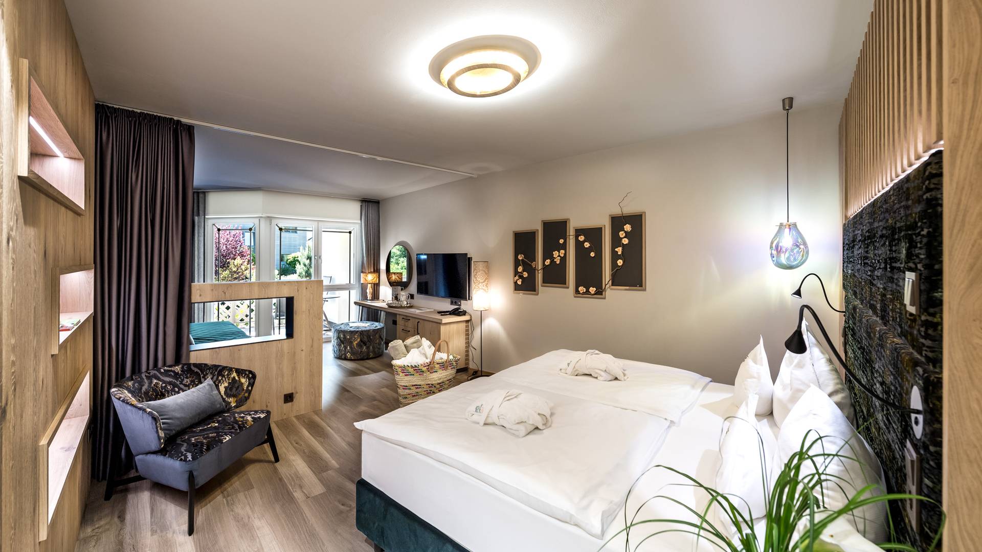 Rooms and suites at Gartenhotel Moser